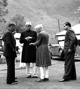 Nehru in kashmir